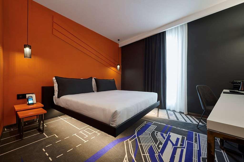 Mytale Hotel *